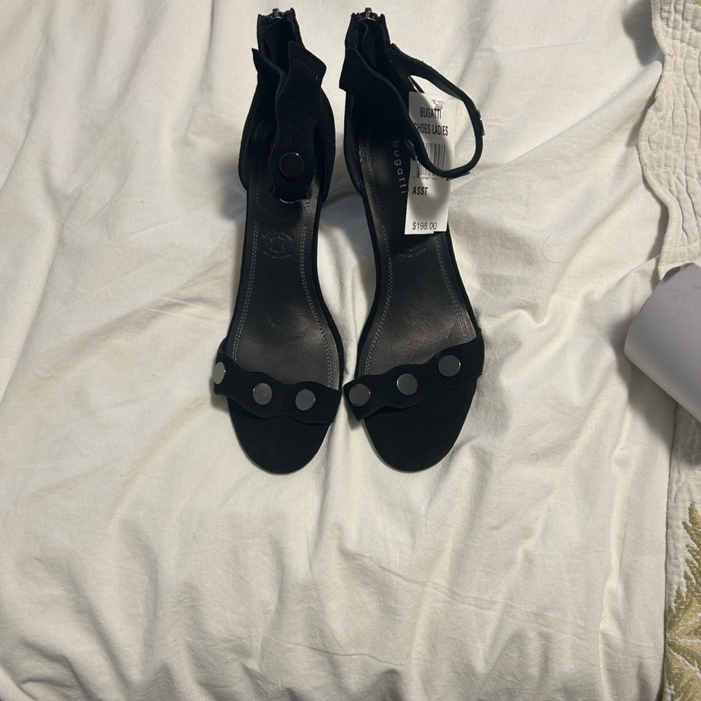 Bugatti Elegant Black Women's Sandals